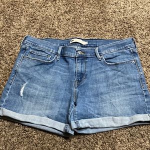 Levi’s denim shorts, size 31